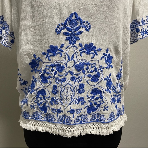 Jachs Girlfriend Embroidered Blue and White Women's Top MEDIUM - Picture 2 of 7